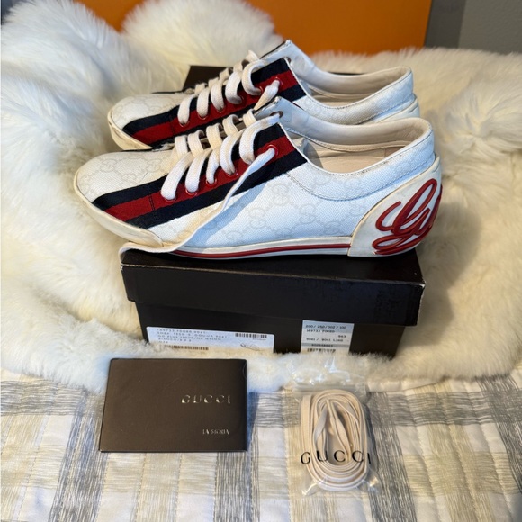 Gucci Women's Sneakers - Red, Blue, White - Picture 2 of 6